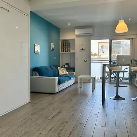 아파트 5 Minuti Dalla Moderno Loft Con Terrazzo